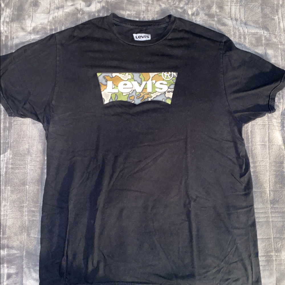 Levi’s Black T Shirt mens large